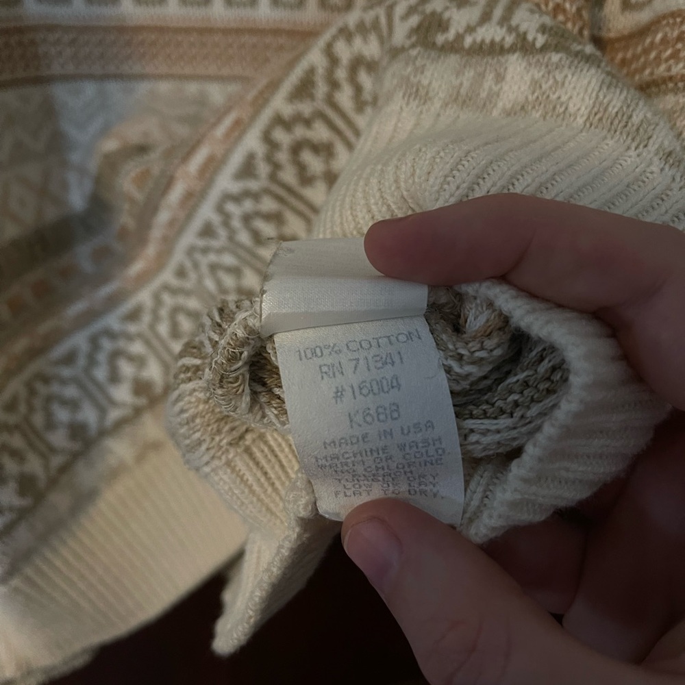 EUC Vintage Men’s LL Bean striped pattern sweater - Picture 6 of 6